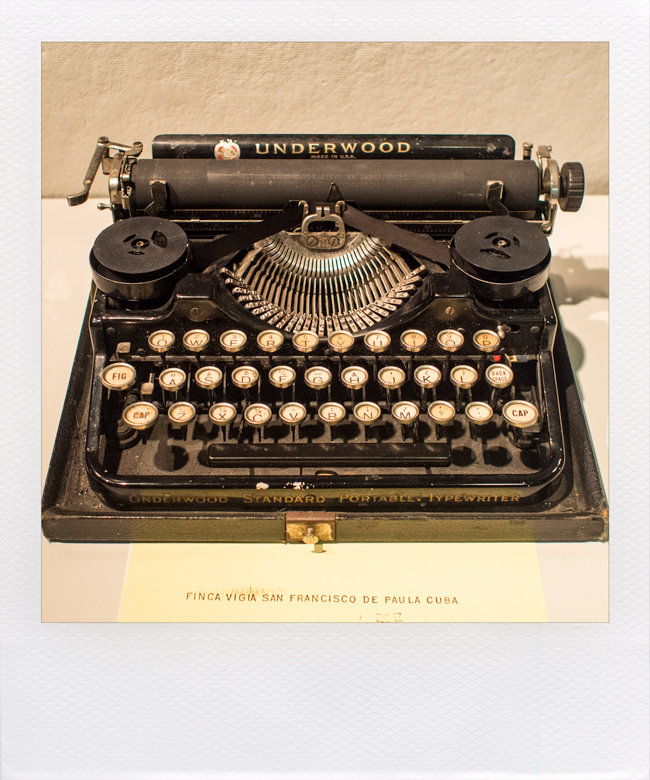 Ernest-Hemingway-1929-Underwood-Standard FAKE